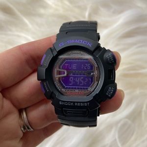 G-Shock medium sports watch